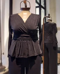 Blusa carolina brillo - Cómoda (foto 2)