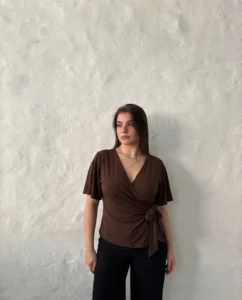 Blusa dora liso - Cómoda