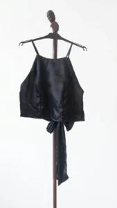 Top pamela liso de saten - Cómoda (foto 5)